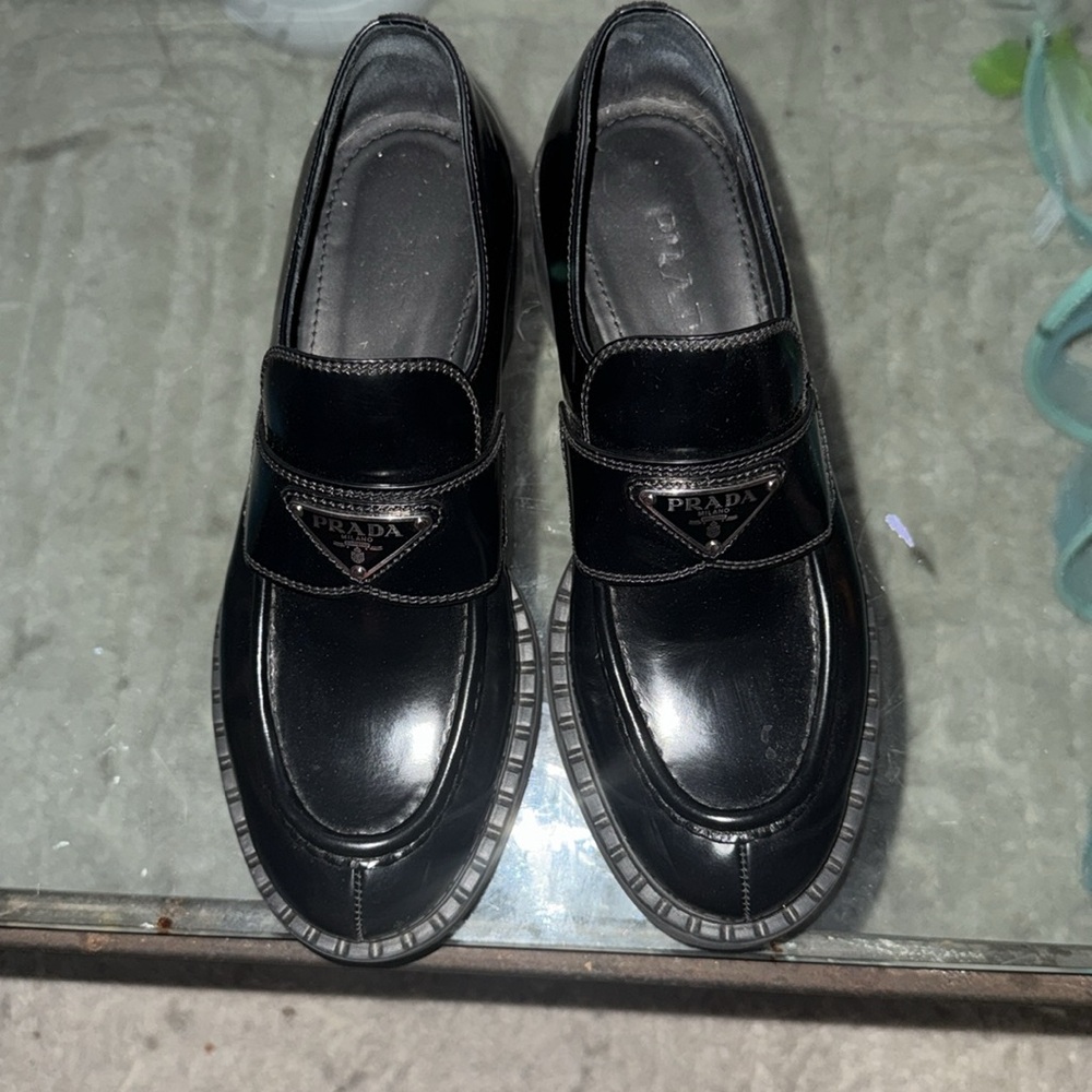 Prada Black Leather Women's Loafers - Picture 5 of 6